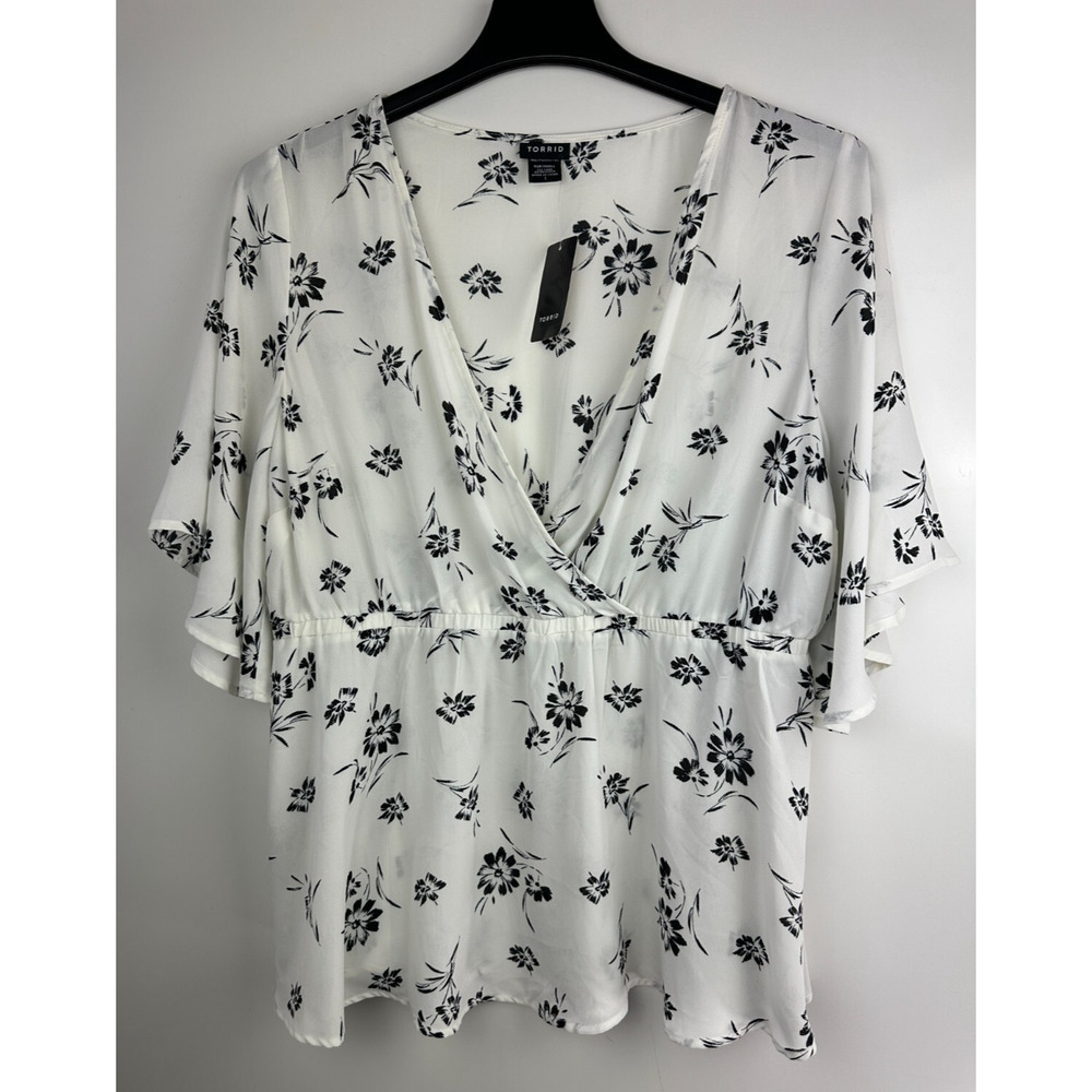 NWT Torrid Floral Georgette Flutter Sleeve Surplice Blouse Sheer Plus Size 1X - Picture 5 of 15